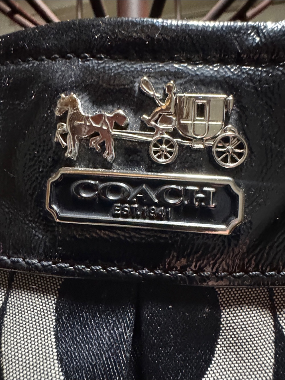 Coach Black and White Signature Circle Shoulder Bag - Picture 4 of 9